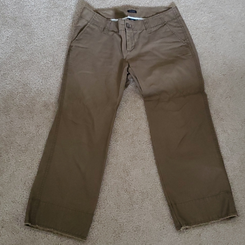 Gap Capris